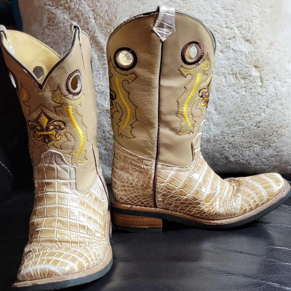 Tan and Cream Western Cowboy Boots